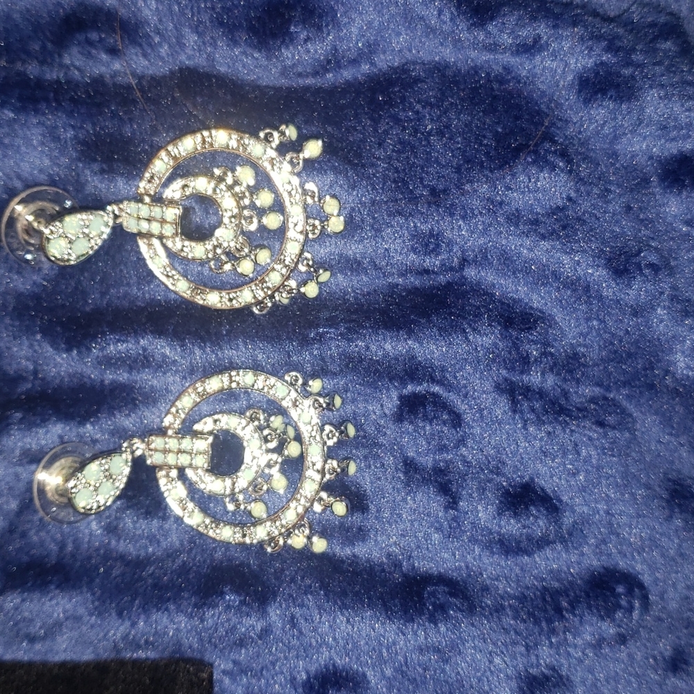 (NEW not used) Joan Rivers errings